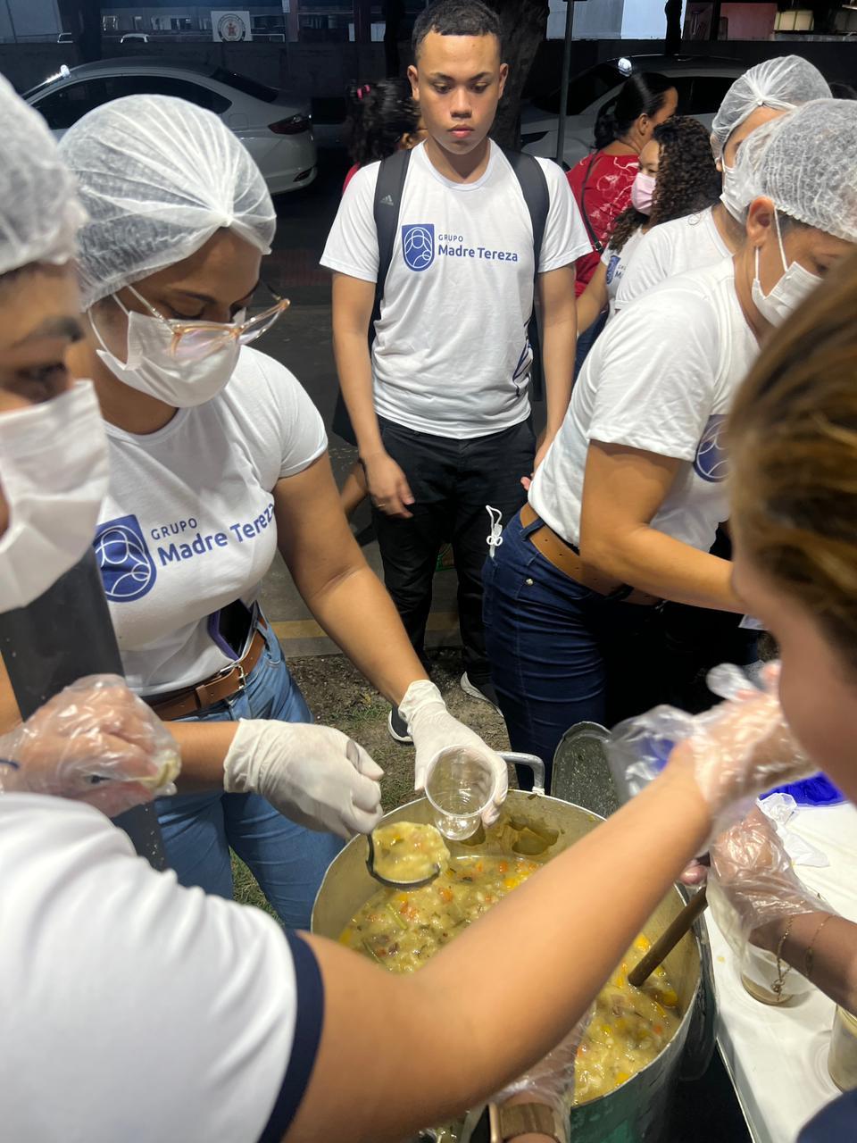 Alunos do Grupo Madre Tereza realizam 