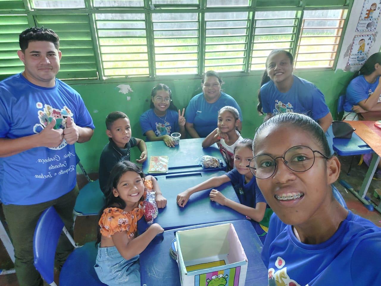 Grupo Educacional Madre Tereza: Inspirando Futuros Educadores na Prática