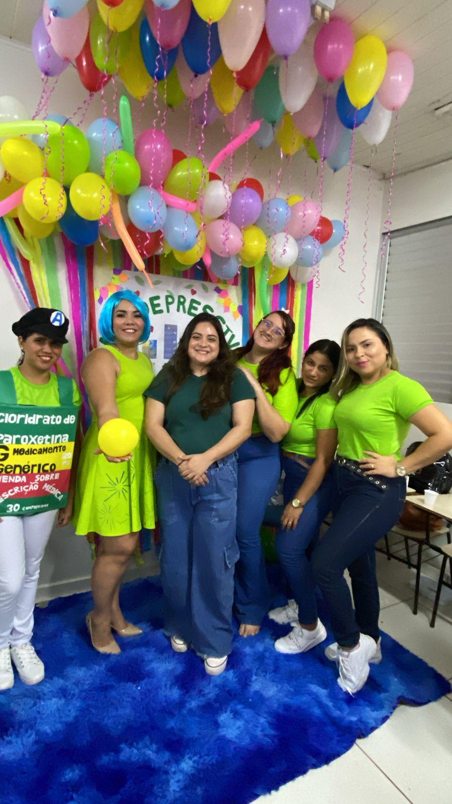 Alunos da Escola Técnica Madre Tereza Inovam em Apresentação de Farmacologia