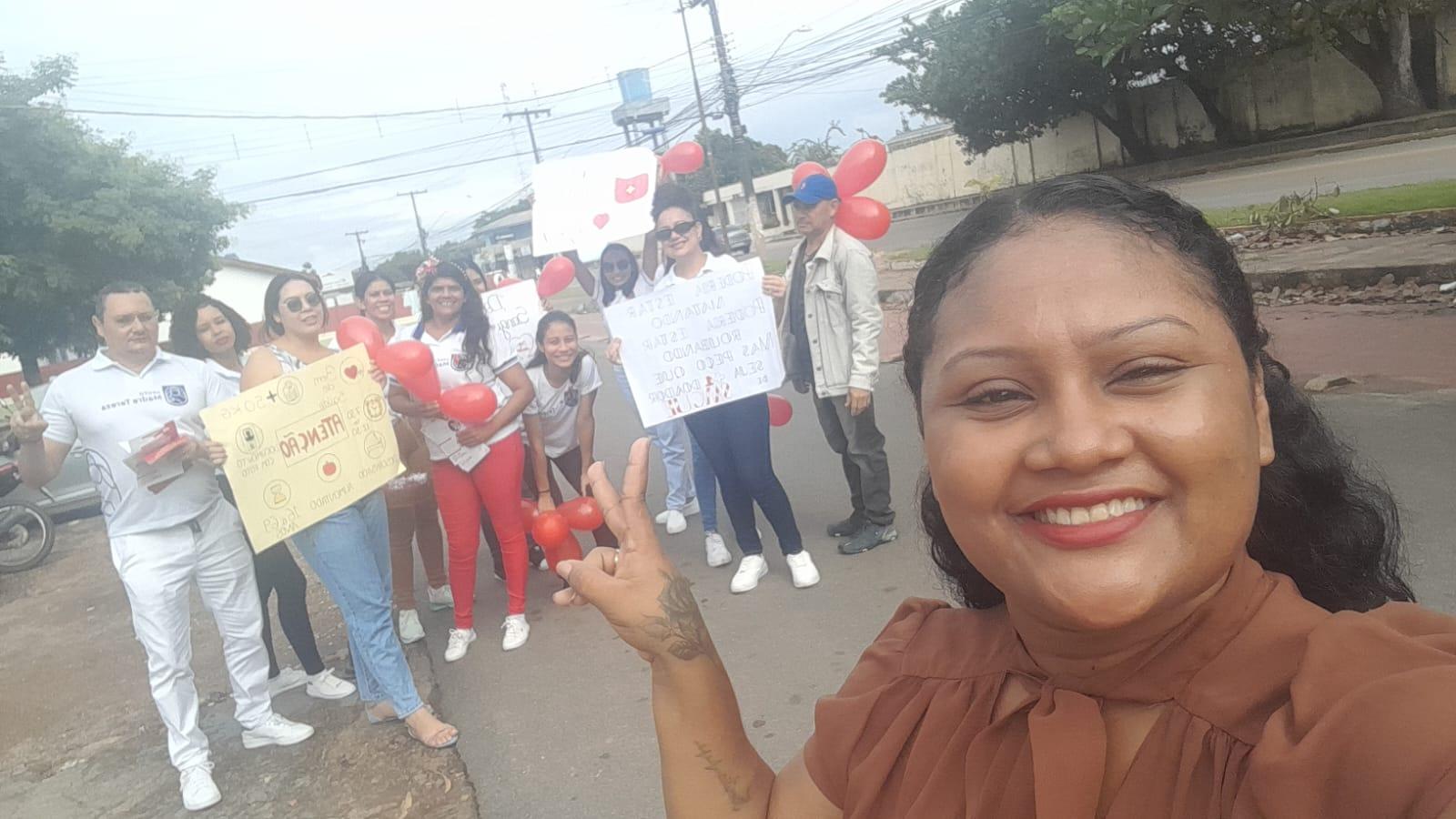 Alunos da Escola Técnica Madre Tereza promovem blitz educativa no Mês de Conscientização da Doação de Sangue