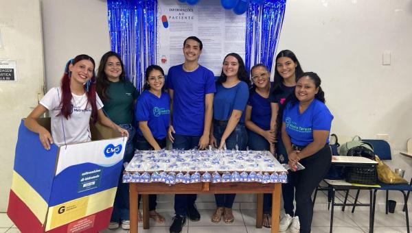 Alunos da Escola Técnica Madre Tereza Inovam em Apresentação de Farmacologia