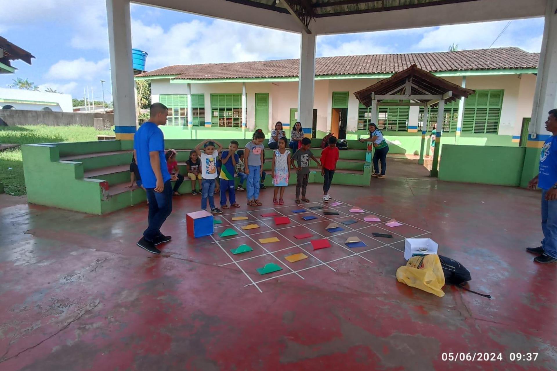 Grupo Educacional Madre Tereza: Inspirando Futuros Educadores na Prática