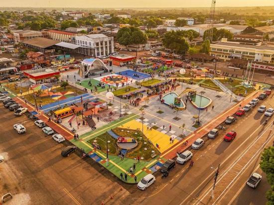 Praça Cívica de Santana: História e Modernidade se Encontram em um Espaço Renovado