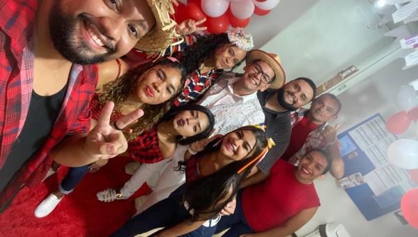 Turma de Técnico em Enfermagem Celebra o Dia Mundial do Doador de Sangue com Arraiá Especial