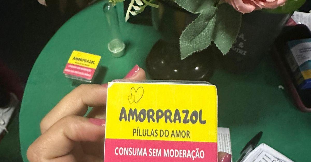 Uma Imersão na Farmacologia: Alunos do Grupo Madre Tereza Criam Farmácia Didática